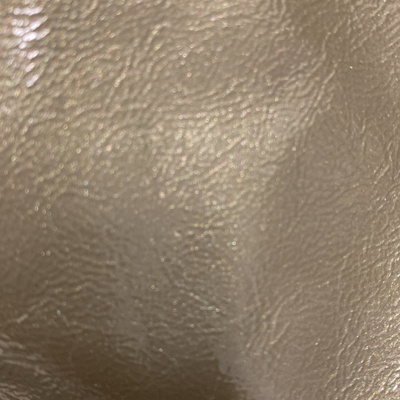 COACH PATENT WRISTLET BAG OLIVE COLOR MULTIPLE COMPARTMENTS - Picture 8 of 12